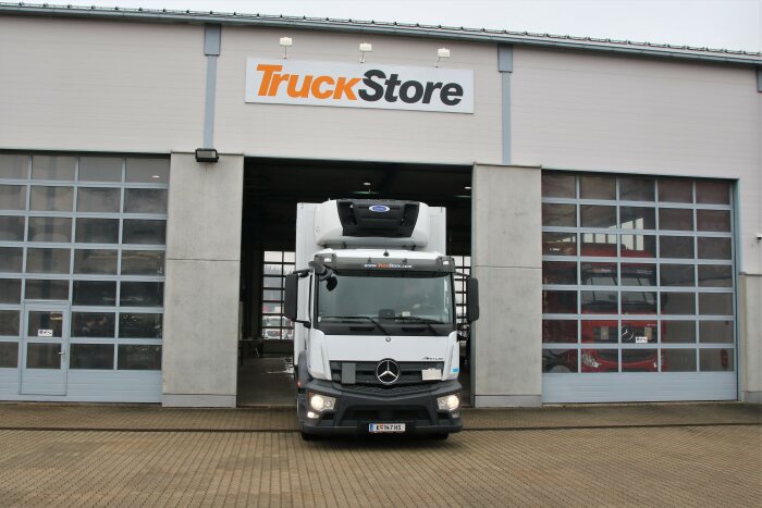 Mercedes-Benz Lkw führt mit „Mercedes-Benz Certified“ neues Label für Gebraucht-Trucks ein - 10 Fragen und Antworten rund um das neue Qualitätsversprechen