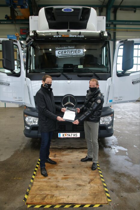 Mercedes-Benz Lkw führt mit „Mercedes-Benz Certified“ neues Label für Gebraucht-Trucks ein - 10 Fragen und Antworten rund um das neue Qualitätsversprechen