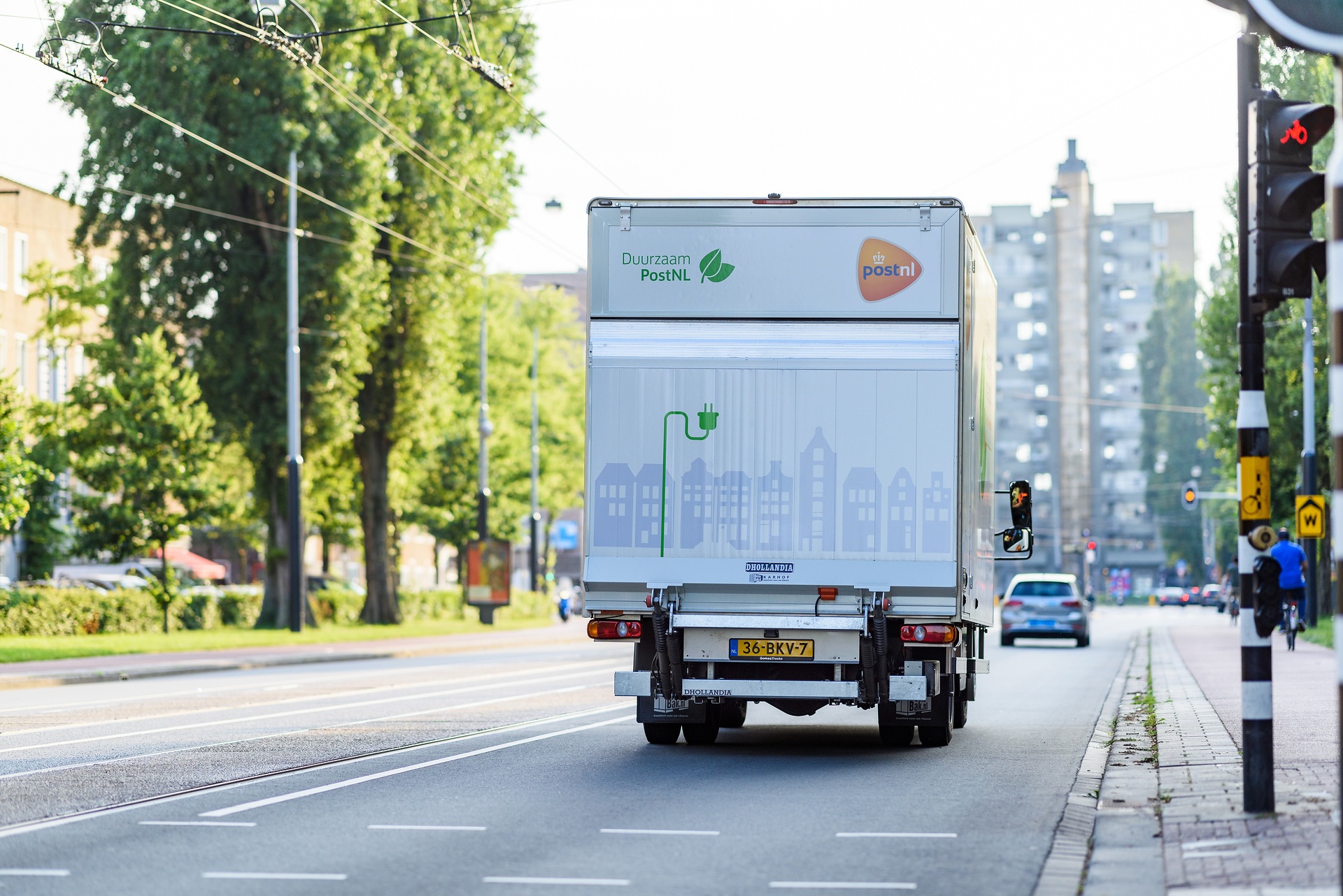 As quiet as a whisper: Innovative City Logistics with PostNL and the all-electric FUSO eCanter As quiet as a whisper: Innovative City Logistics with PostNL and the all-electric FUSO eCanter
