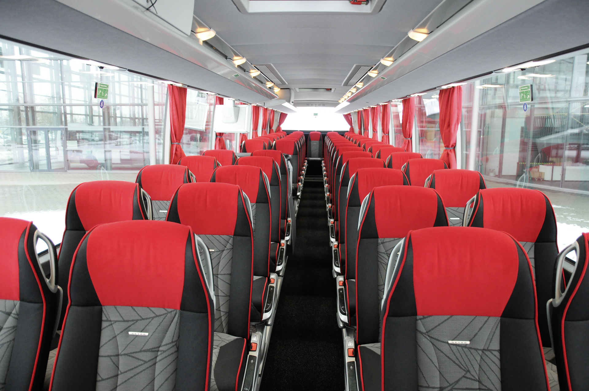 Arzt Reisen expands its Setra fleet