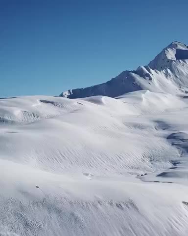 Schneeräumung am Timmelsjoch mit Unimog (Video 0:57) - Instagram-Trailer