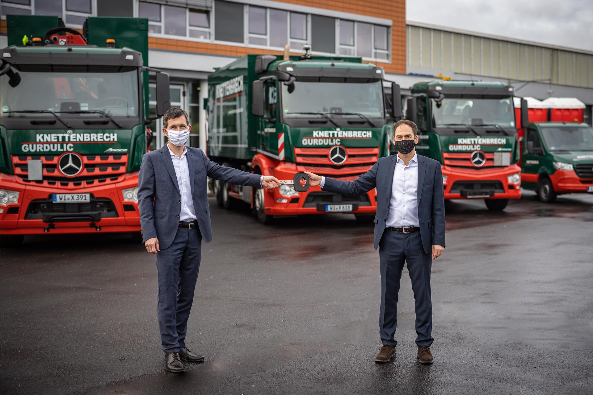 Major Order Actros & Arocs Großauftrag: Knettenbrech + Gurdulic übernimmt die ersten von mehr als 100 Fahrzeugen