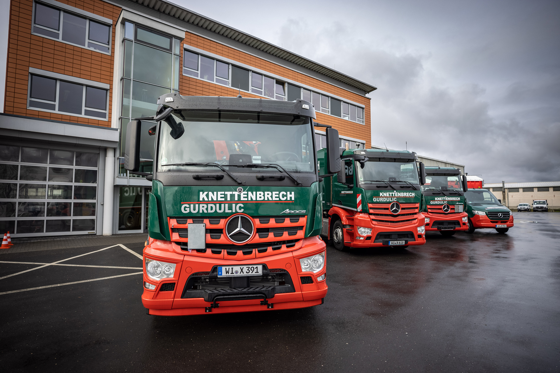 Major Order Actros & Arocs Großauftrag: Knettenbrech + Gurdulic übernimmt die ersten von mehr als 100 Fahrzeugen