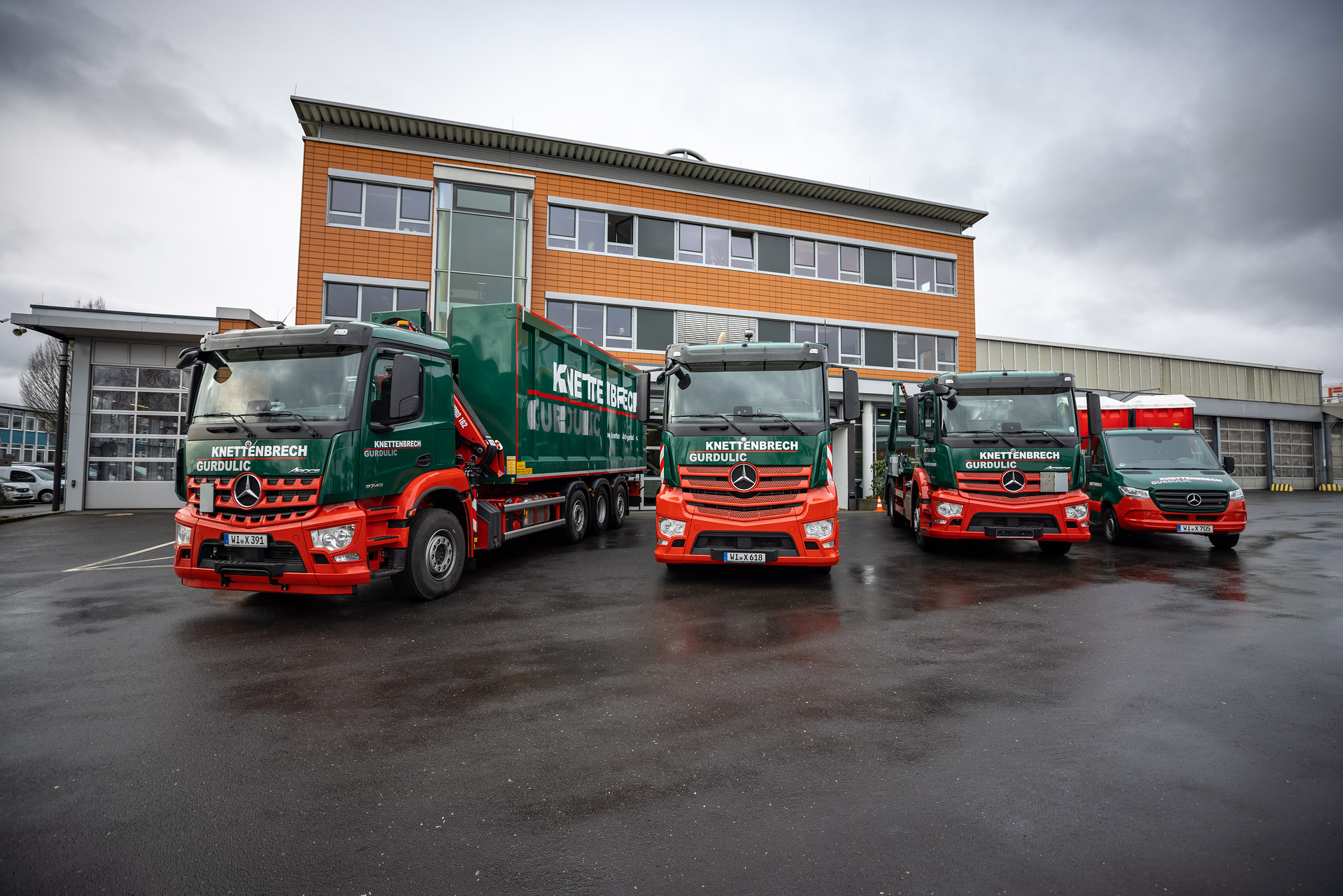 Major Order Actros & Arocs Großauftrag: Knettenbrech + Gurdulic übernimmt die ersten von mehr als 100 Fahrzeugen