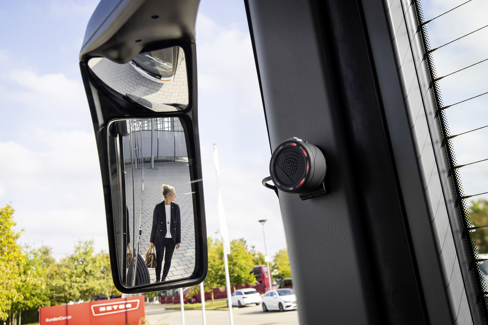 Retrofit Solution Side guard Assist Successful retrofits: Sideguard Assist has now been fitted in more than 250 buses