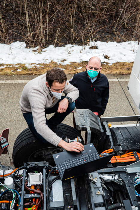 Winter testing of Mercedes-Benz trucks: eActros and eEconic face Jack Frost