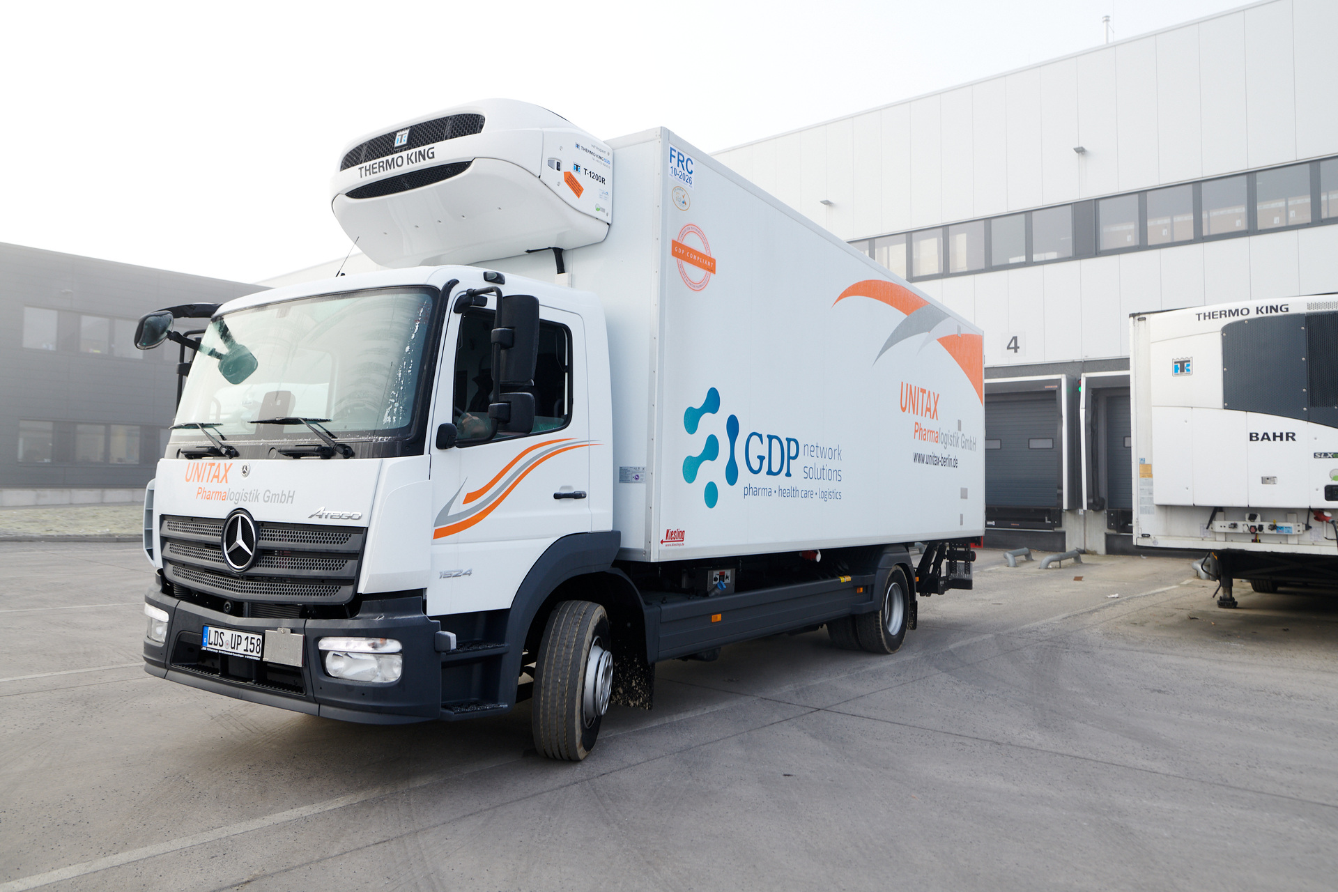 Unitax nutzt Mercedes-Benz Atego für den Impfstofftransport in Brandenburg Covid-19 – Unitax nutzt Mercedes-Benz Atego für den Impfstofftransport in Brandenburg