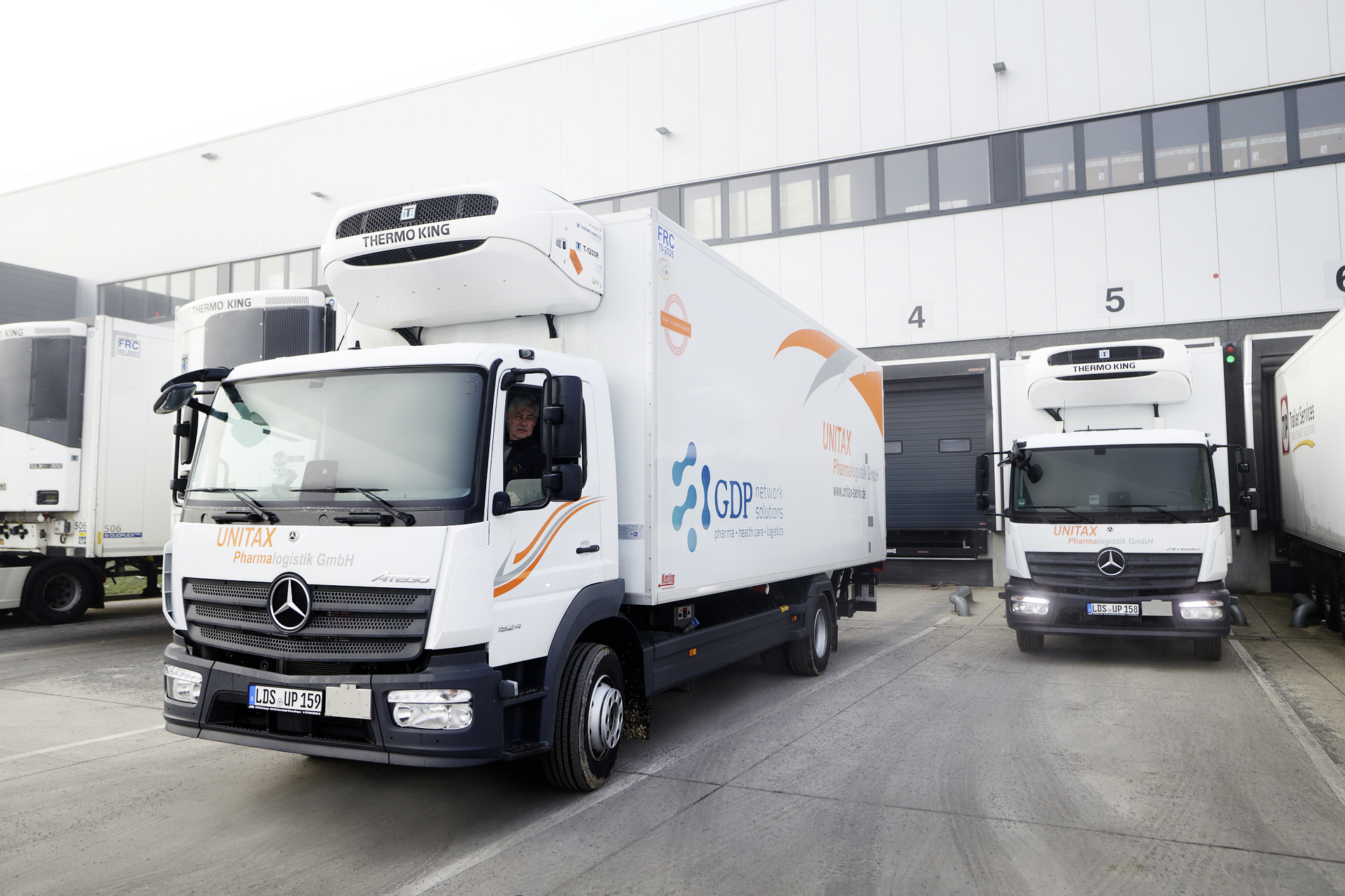 Unitax nutzt Mercedes-Benz Atego für den Impfstofftransport in Brandenburg Covid-19 – Unitax nutzt Mercedes-Benz Atego für den Impfstofftransport in Brandenburg