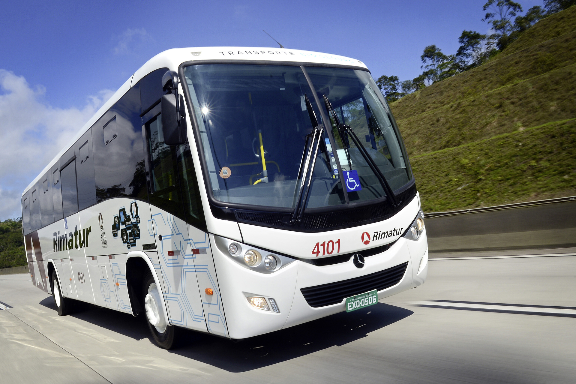 Daimler Buses launches bus chassis especially for chartered transport services on the Brazilian market