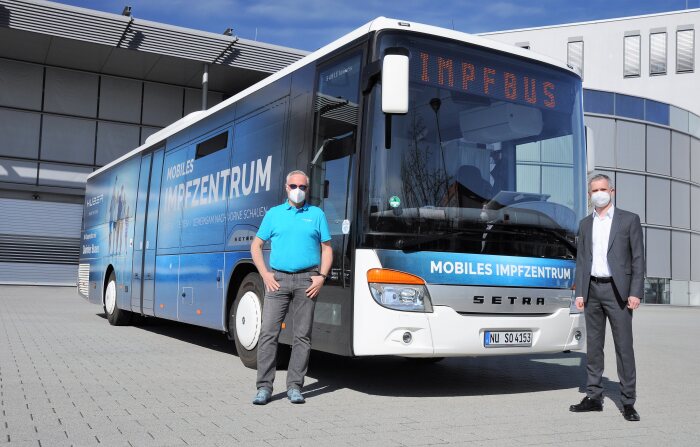 Setra vaccination bus in operation