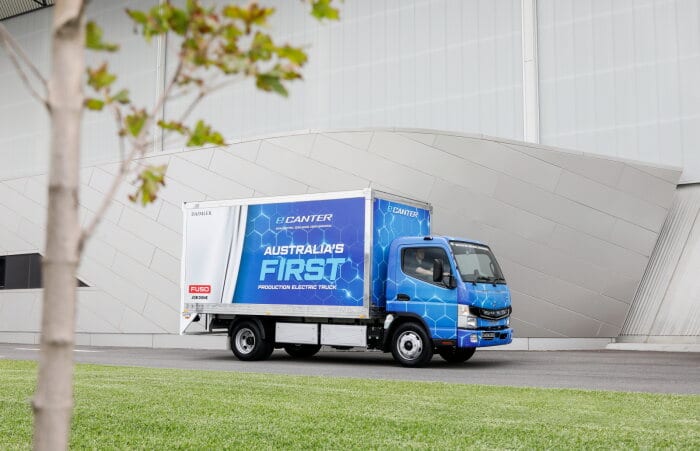G’Day Australien! Daimler Trucks' batterieelektrischer FUSO eCanter geht Down Under an den Start
