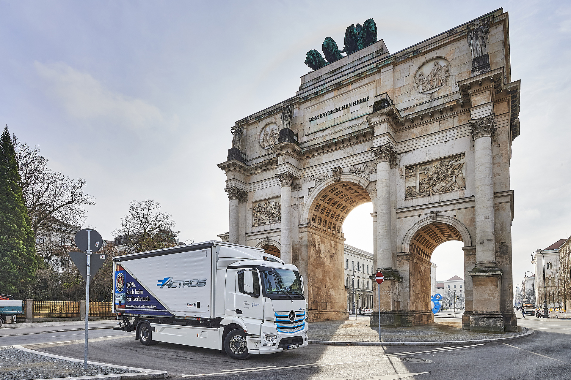 Mercedes-Benz eActros in operation with Paulaner in Munich Final customer assignment as part of the “Innovation Fleet”: Mercedes-Benz eActros on the road for the Paulaner brewery in Munich