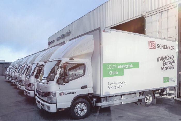 Hei Oslo! DB Schenker erweitert nachhaltige City-Logistik in Norwegen mit acht batterieelektrischen FUSO eCanter