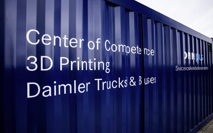 Mobile 3D printing centre for even greater customer proximity and fast availability of spare parts