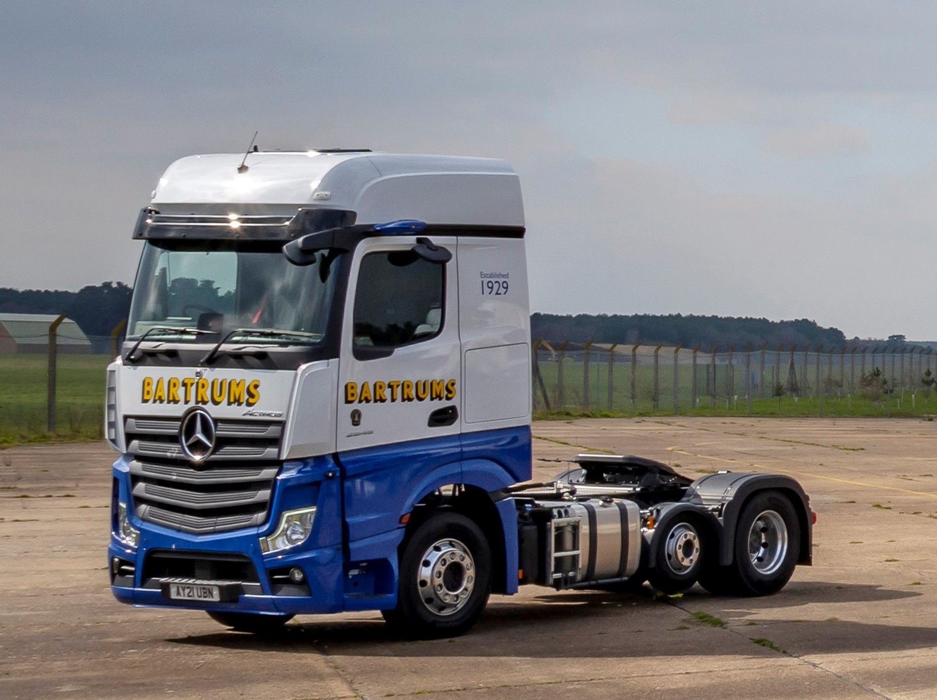 31 neue Mercedes-Benz Actros für englisches Transportunternehmen 31 neue Mercedes-Benz Actros für englisches Transportunternehmen