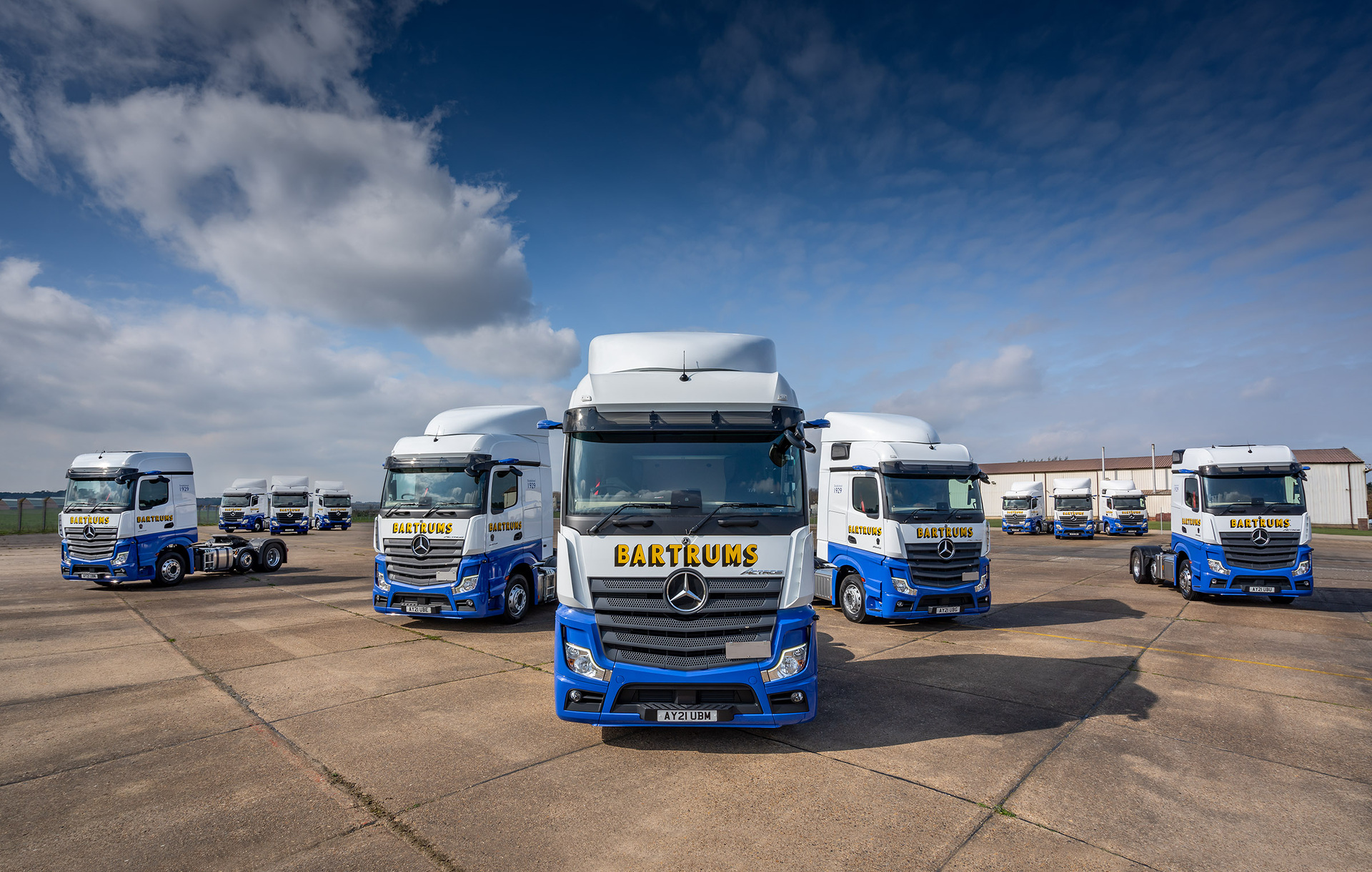 31 neue Mercedes-Benz Actros für englisches Transportunternehmen 31 neue Mercedes-Benz Actros für englisches Transportunternehmen