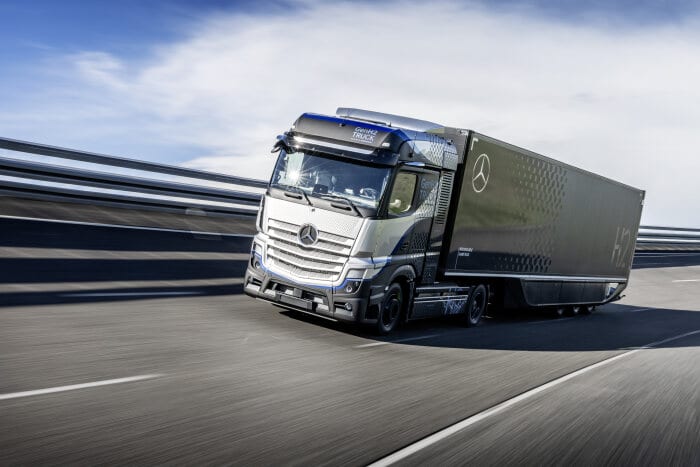 Daimler Trucks startet intensive Tests seines Brennstoffzellen-Lkw