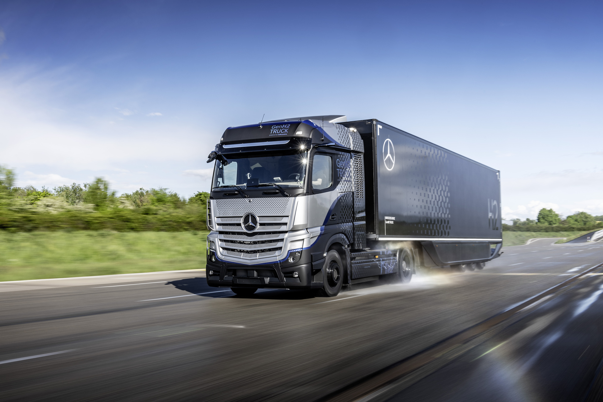 next level Mercedes-Benz GenH2 Truck Daimler Trucks startet intensive Tests seines Brennstoffzellen-Lkw