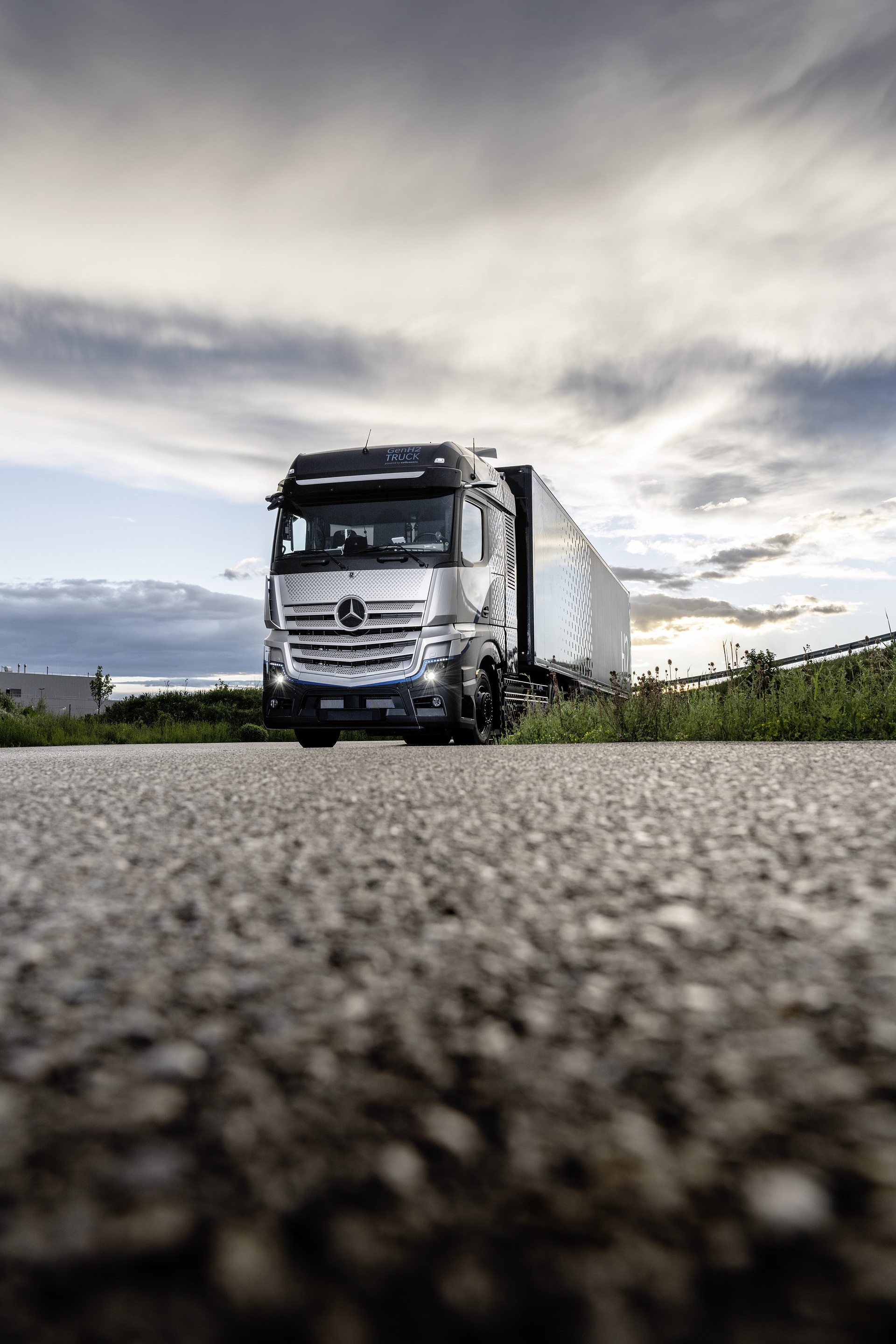 Daimler Trucks startet intensive Tests seines Brennstoffzellen-Lkw