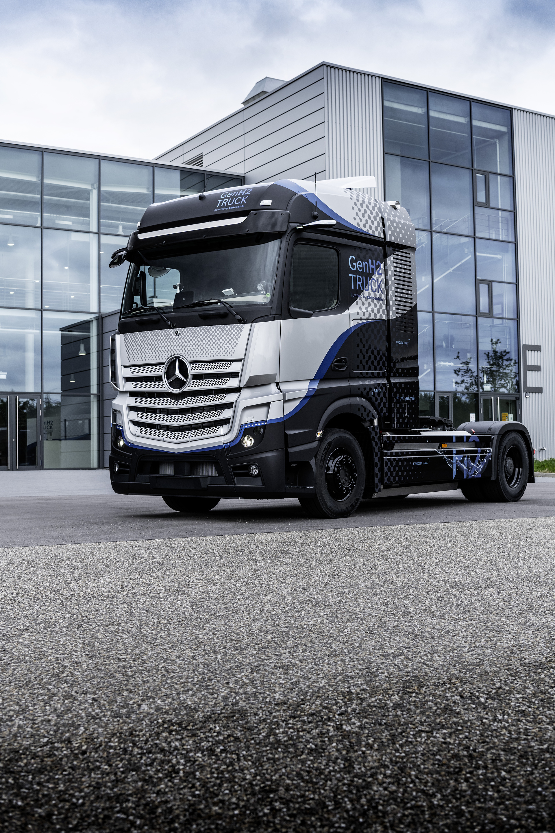 Daimler Trucks startet intensive Tests seines Brennstoffzellen-Lkw