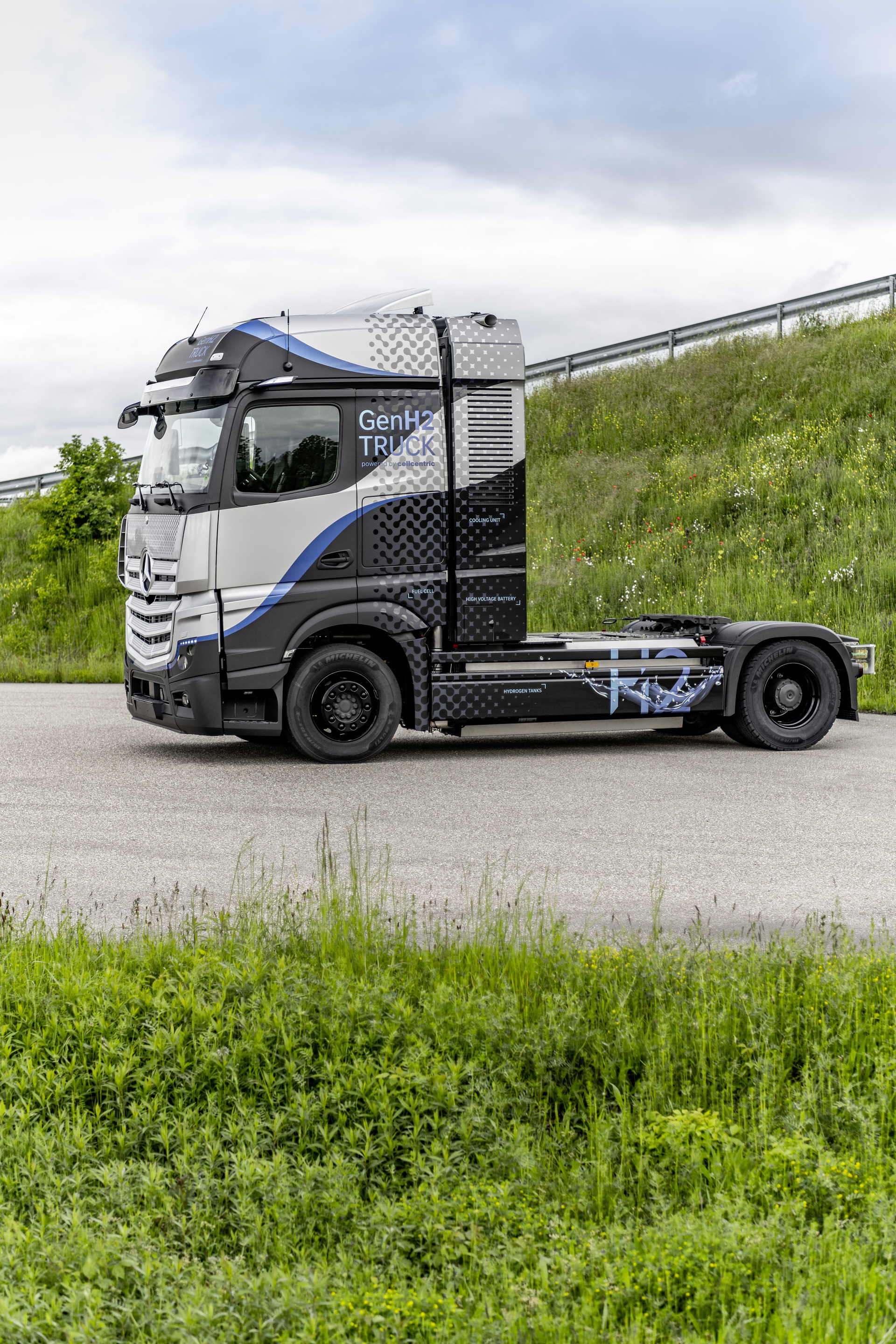 Daimler Trucks startet intensive Tests seines Brennstoffzellen-Lkw