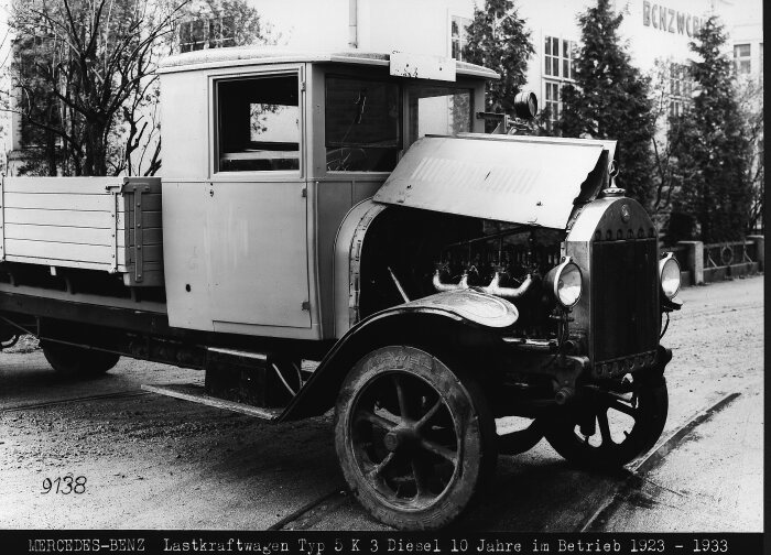 The world's first ever diesel trucks from Benz and Daimler in 1923