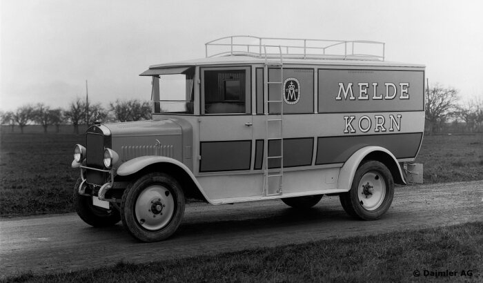 Die weltweit ersten Diesel-Lkw von Benz und Daimler im Jahr 1923