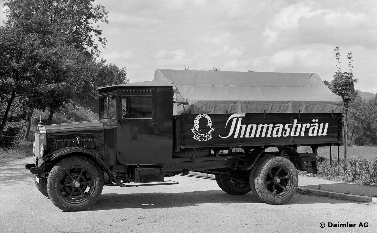 Die weltweit ersten Diesel-Lkw von Benz und Daimler im Jahr 1923