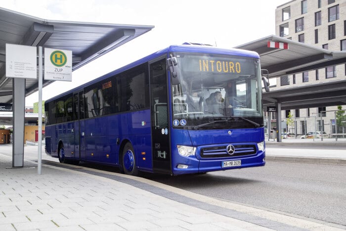 Mercedes-Benz Intouro M 2021