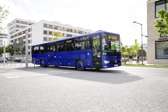 Mercedes-Benz Intouro M 2021