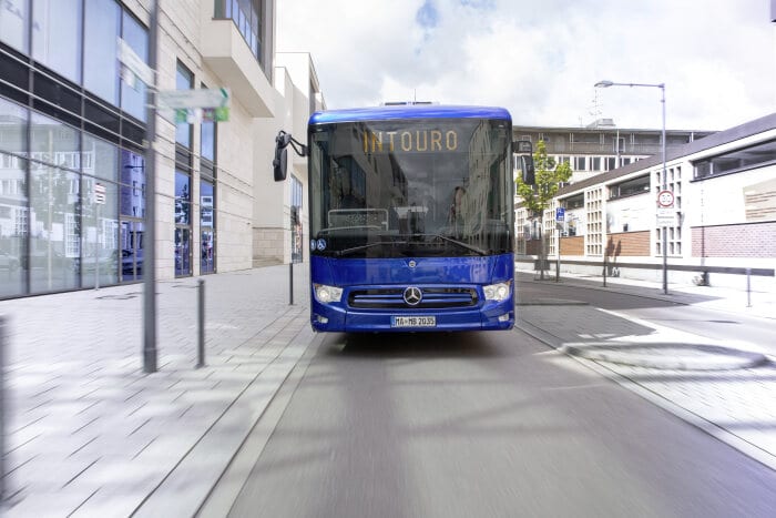 Mercedes-Benz Intouro M 2021