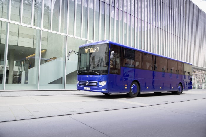 Mercedes-Benz Intouro M 2021