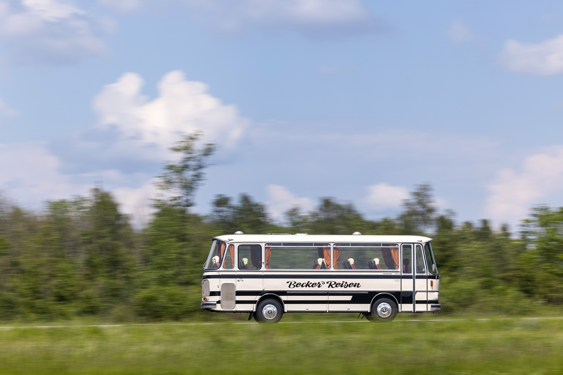 70 Years Setra brand 2021 - Setra S 80 (1975) 70 Years Setra brand 2021