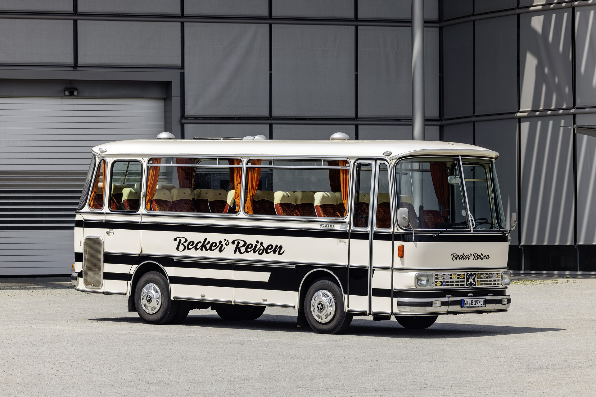 70 Years Setra brand 2021 - Setra S 80 (1975) 70 Years Setra brand 2021