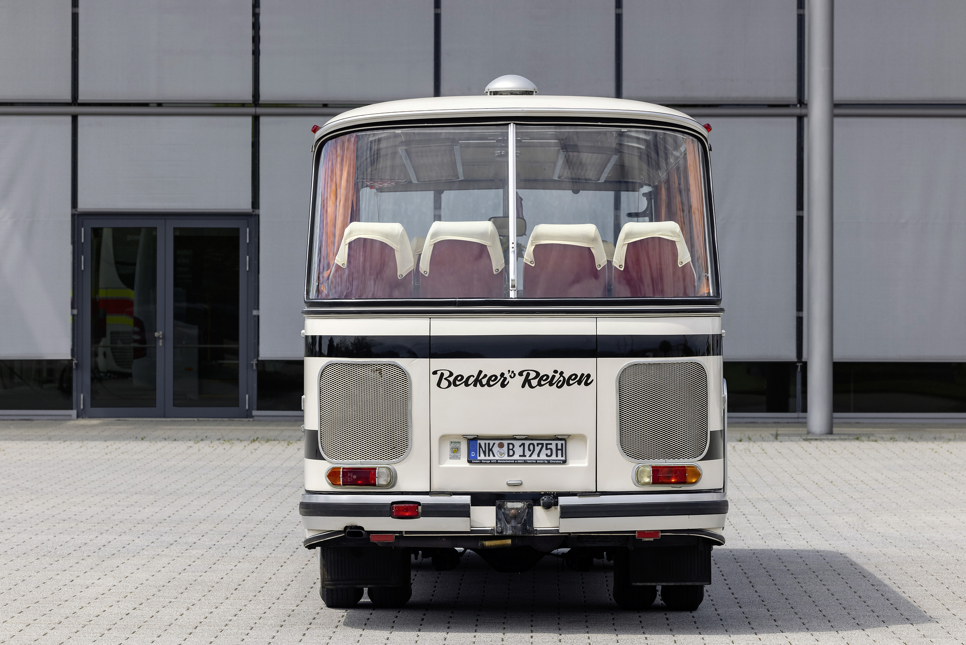 70 Years Setra brand 2021 - Setra S 80 (1975) 70 Years Setra brand 2021