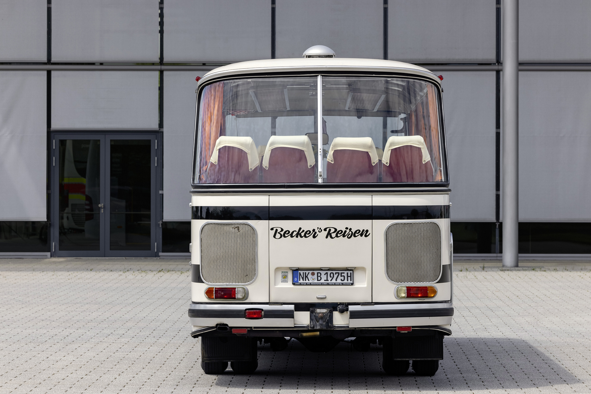 70 Years Setra brand 2021 - Setra S 80 (1975) 70 Years Setra brand 2021