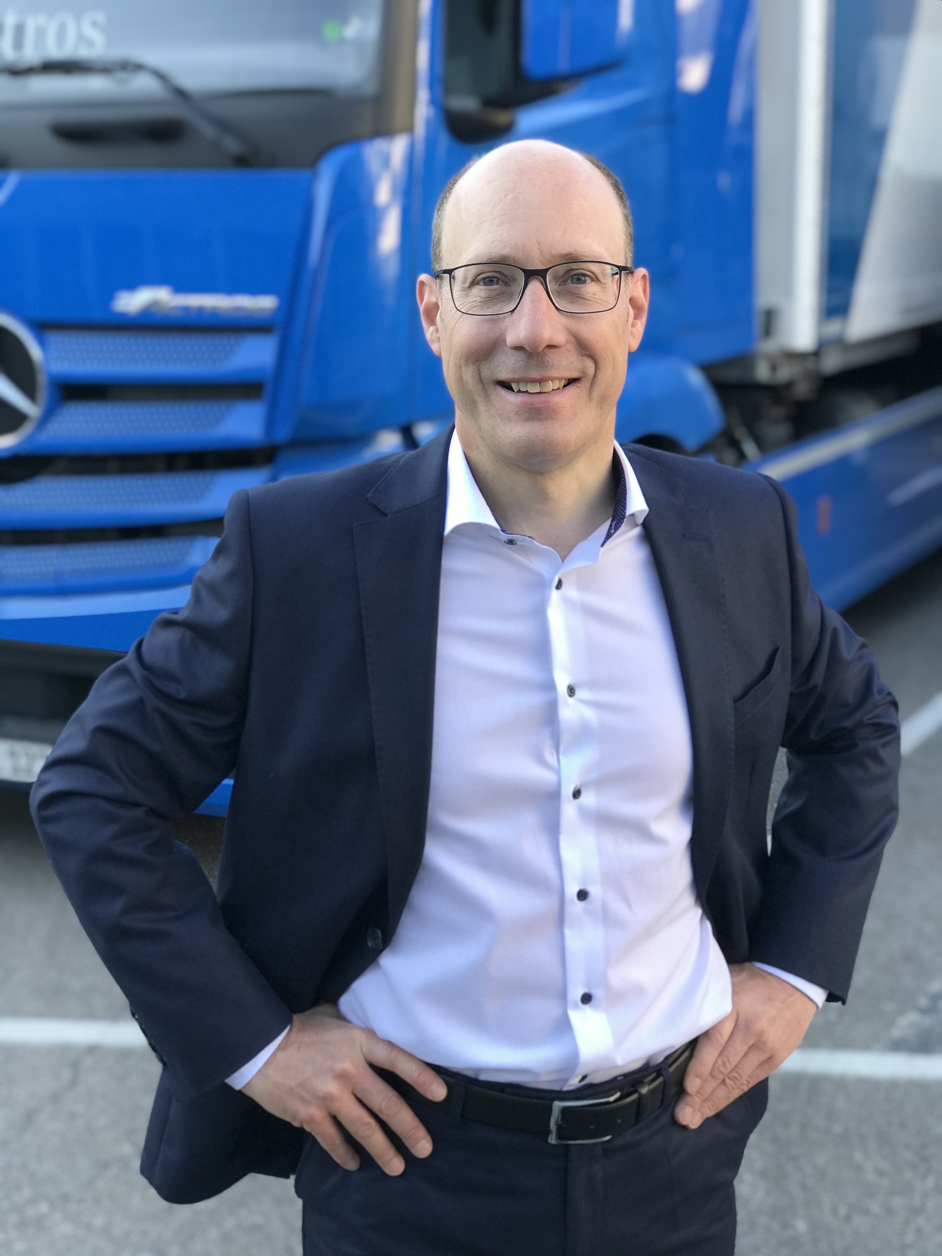 Dr. Andreas Bachhofer, Leiter Standort und Produktion im Mercedes-Benz Werk Wörth Führungswechsel im Mercedes-Benz Werk Wörth: Dr. Andreas Bachhofer übernimmt Verantwortung für den Lkw-Standort von Daimler Trucks