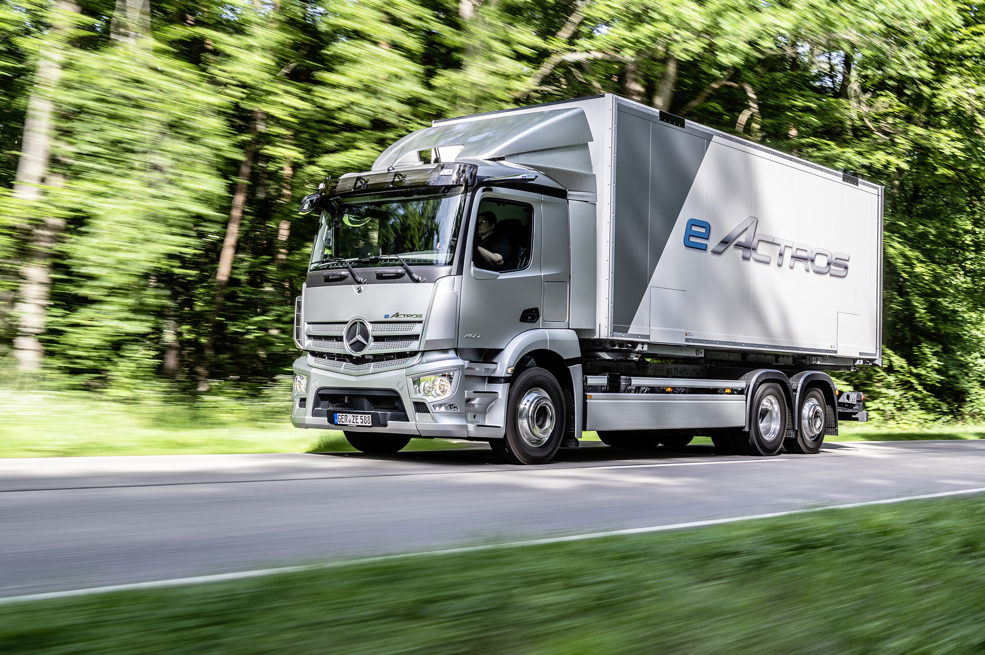 Mercedes-Benz eActros Weltpremiere 2021