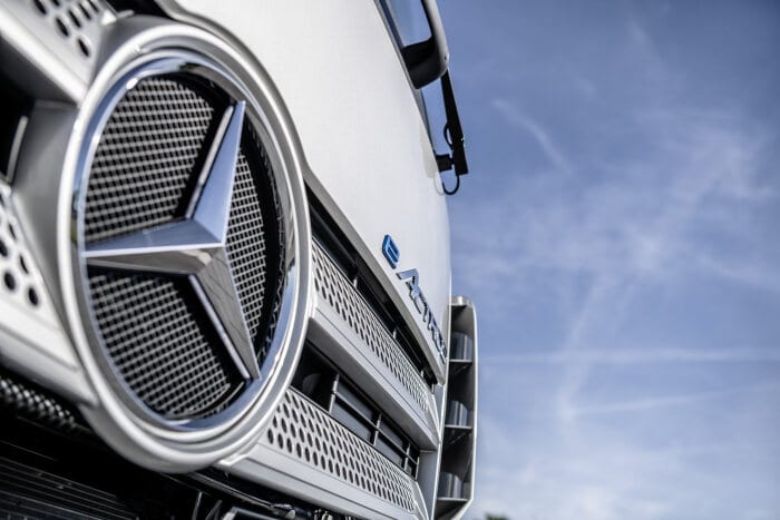 Mercedes-Benz eActros world premiere 2021