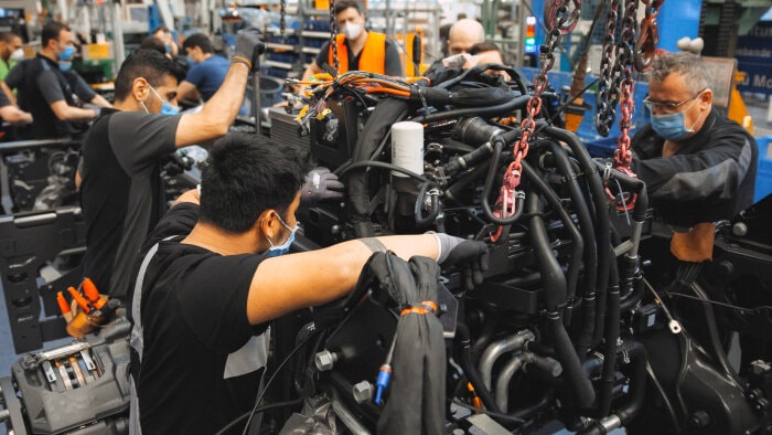 Assembly of the Mercedes-Benz eActros will start in Woerth plant in 2021.