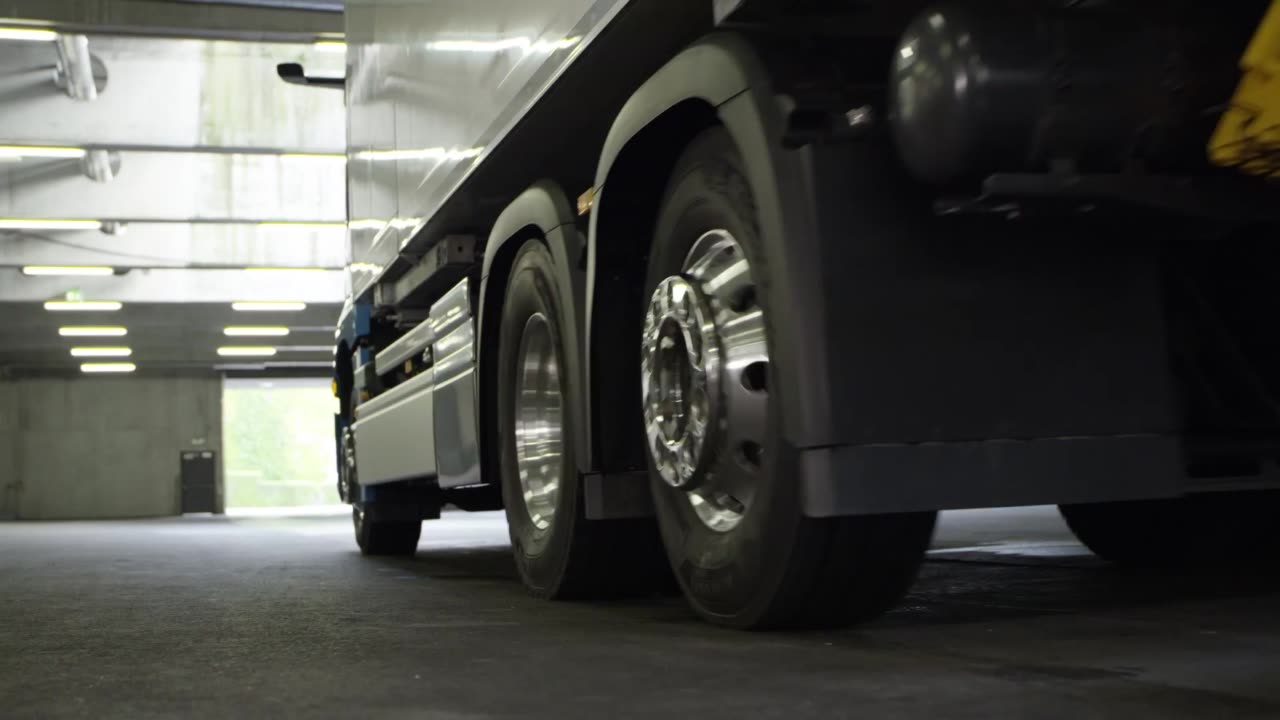 Frankfurt Footage: Mercedes-Benz eActros