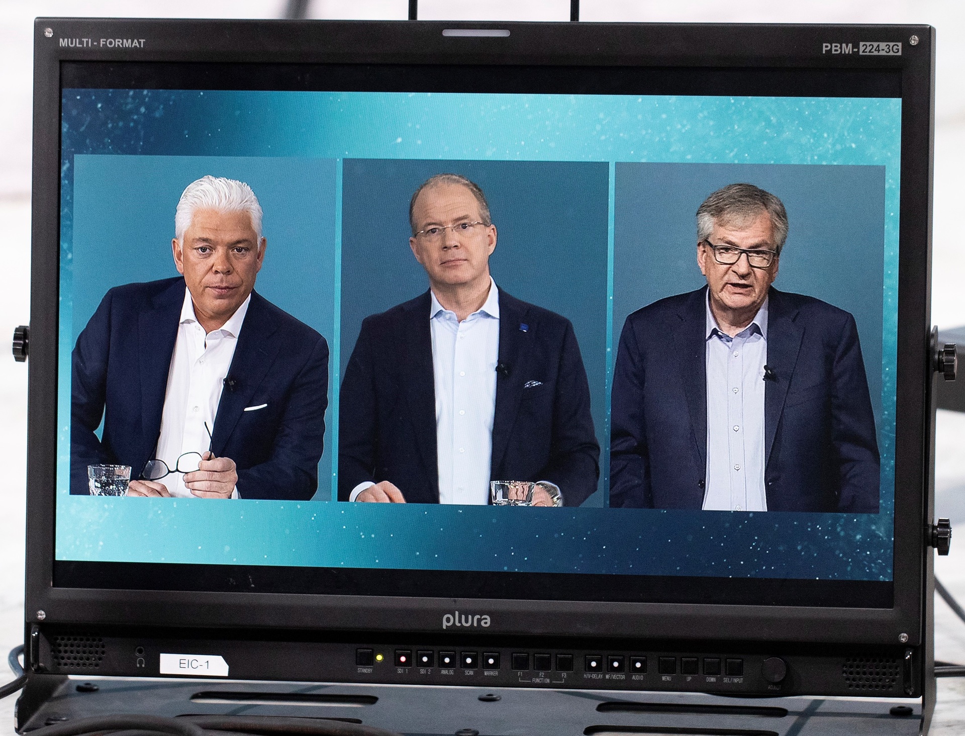 Von links: Bill Law, Moderator, Martin Lundstedt, CEO der Volvo Group, Martin Daum, Vorsitzender des Vorstands der Daimler Truck AG und Mitglied des Vorstands der Daimler AG Daimler Truck AG und Volvo Group bekennen sich klar zur wasserstoffbasierten Brennstoffzelle