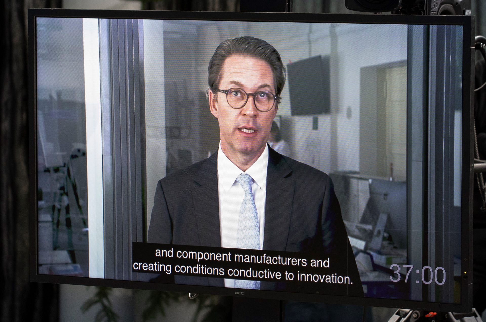 Andreas Scheuer, Bundesminister für Verkehr und digitale Infrastruktur Daimler Truck AG und Volvo Group bekennen sich klar zur wasserstoffbasierten Brennstoffzelle