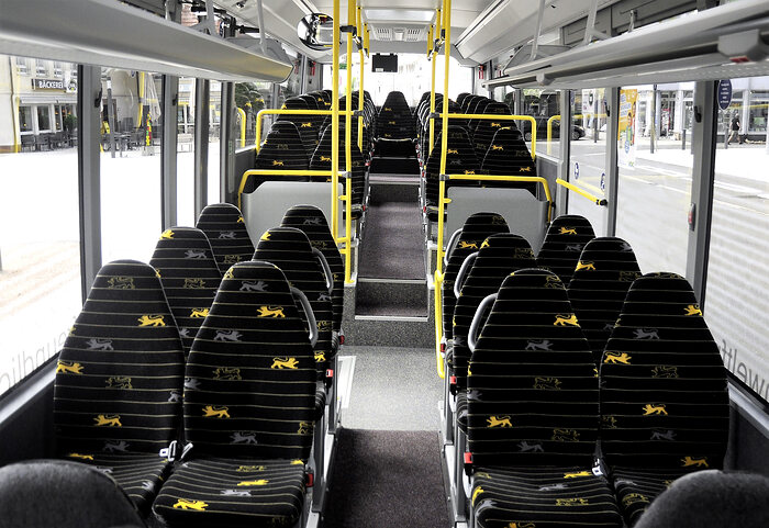 Sieben Setra Busse für Teinachtal-Reisen
