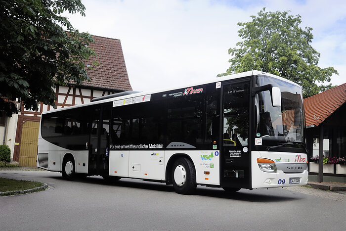 Sieben Setra Busse für Teinachtal-Reisen