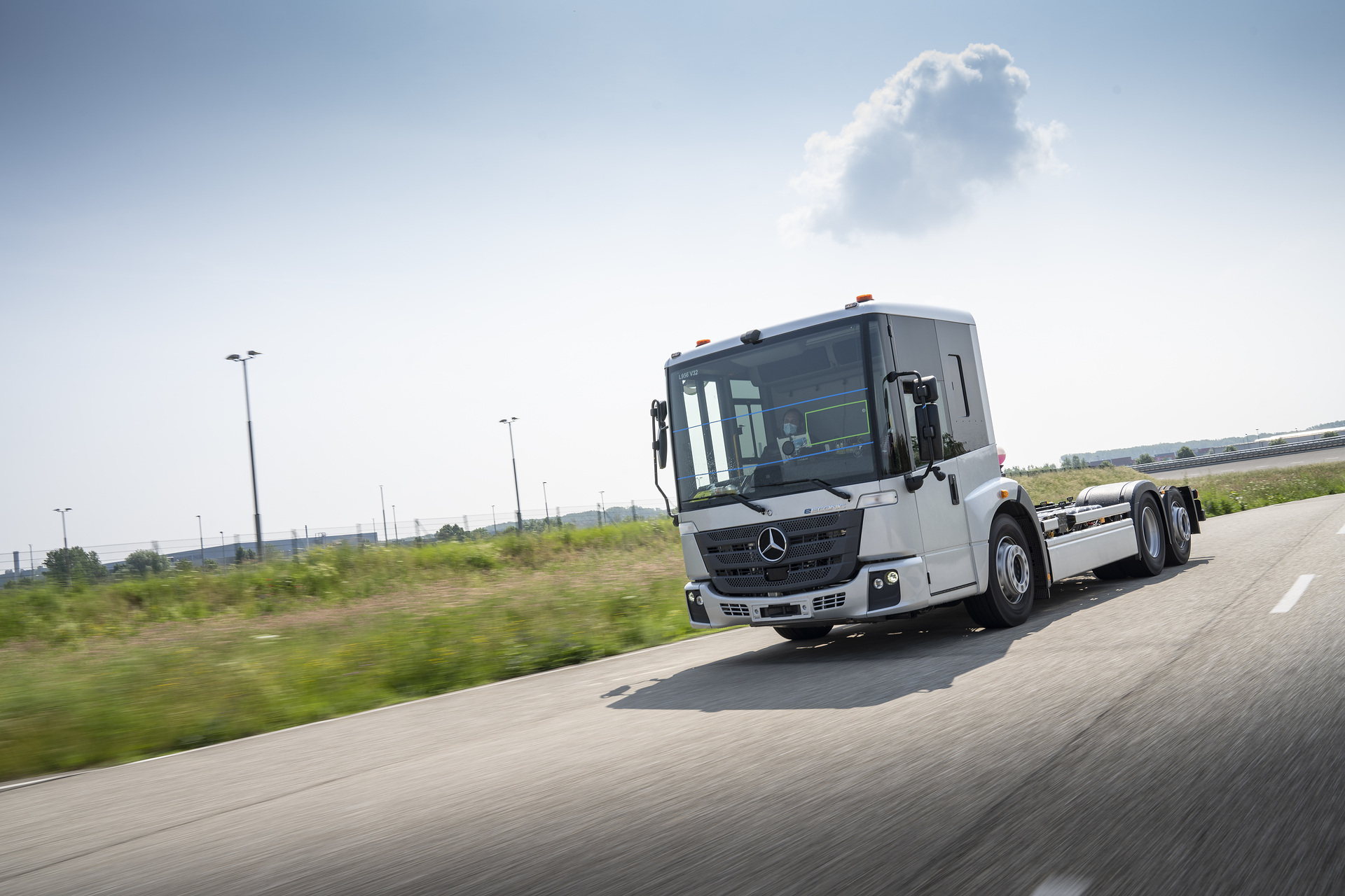 Mit großen Schritten Richtung Serie: Erprobung des Mercedes-Benz eEconic für den vollelektrischen Kommunaleinsatz läuft auf Hochtouren