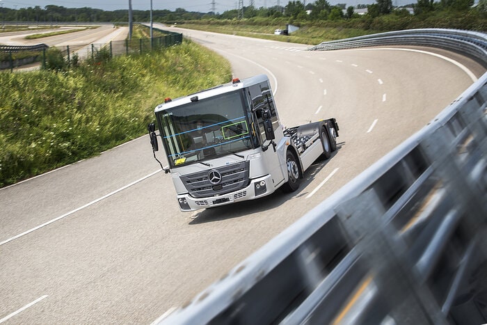 Mit großen Schritten Richtung Serie: Erprobung des Mercedes-Benz eEconic für den vollelektrischen Kommunaleinsatz läuft auf Hochtouren