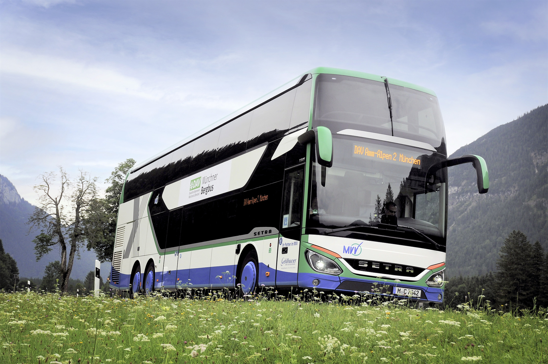 Stress-free travel to the mountains with the Setra