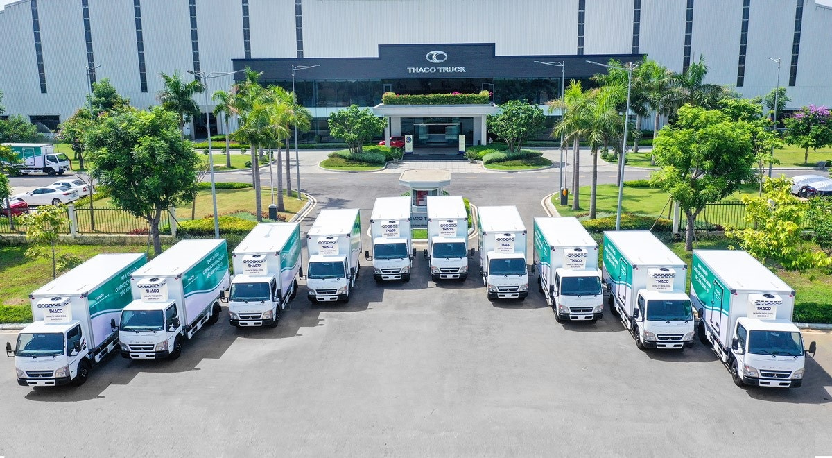126 FUSO Canter Leicht-Lkw für vietnamesische Covid-19-Impfkampagne