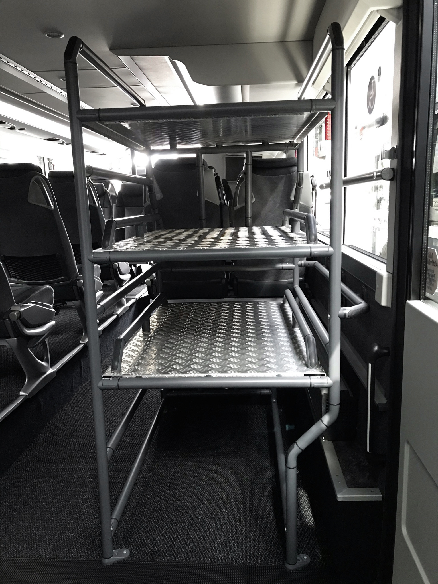 The S 531 DT are each equipped with an additional storage space with luggage racks. A service that also takes the burden off the driver. Setra enhances Norwegian express routes